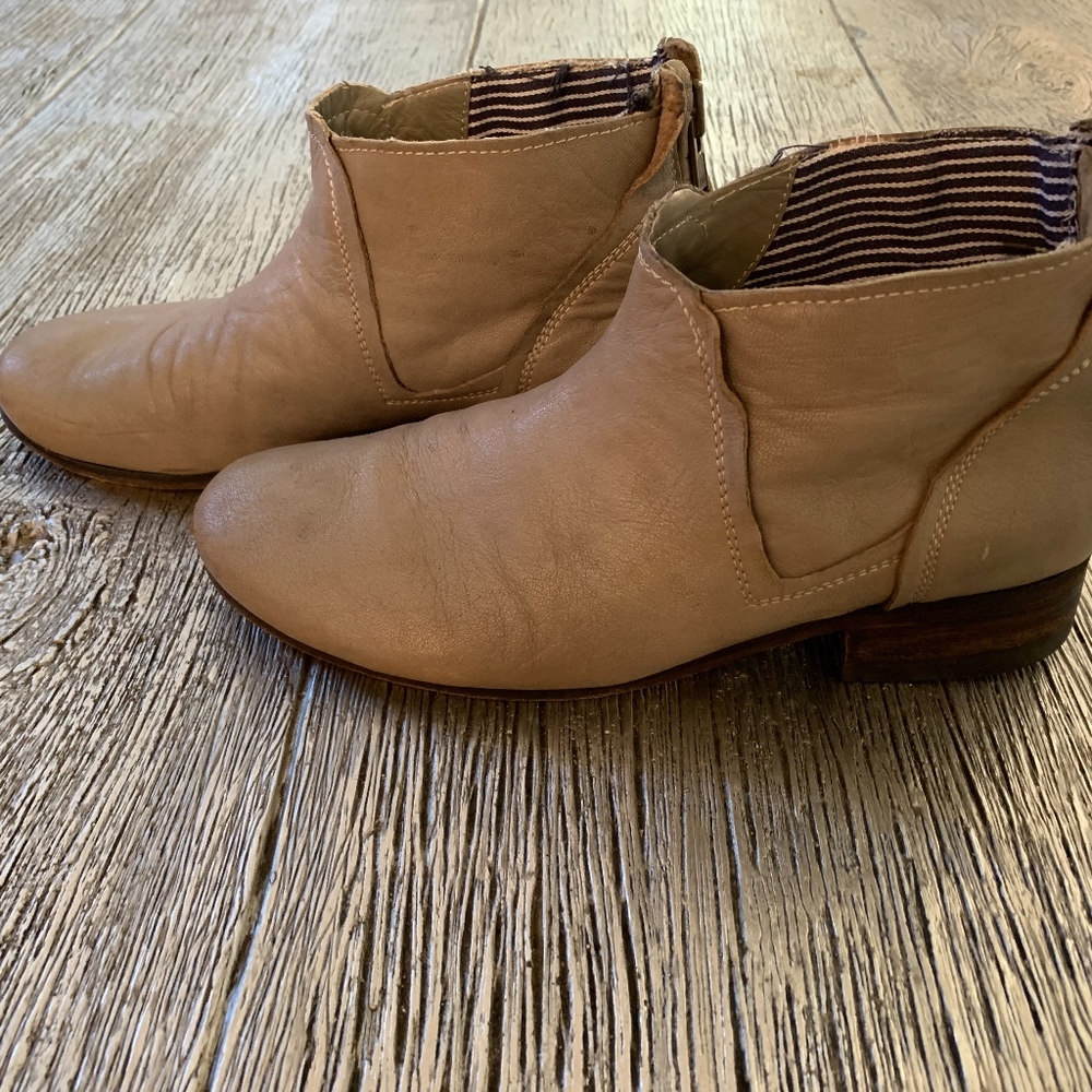 Diesel Boots (Taupe)
